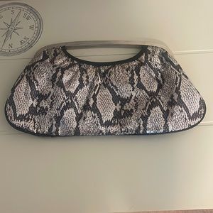 New “VINTAGE” Clutch purse, black and silver sequin. Great for girls night out